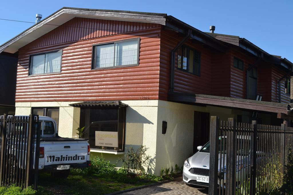 Hospedaje Fabiola, Alojamiento Familiar. テムコ エクステリア 写真